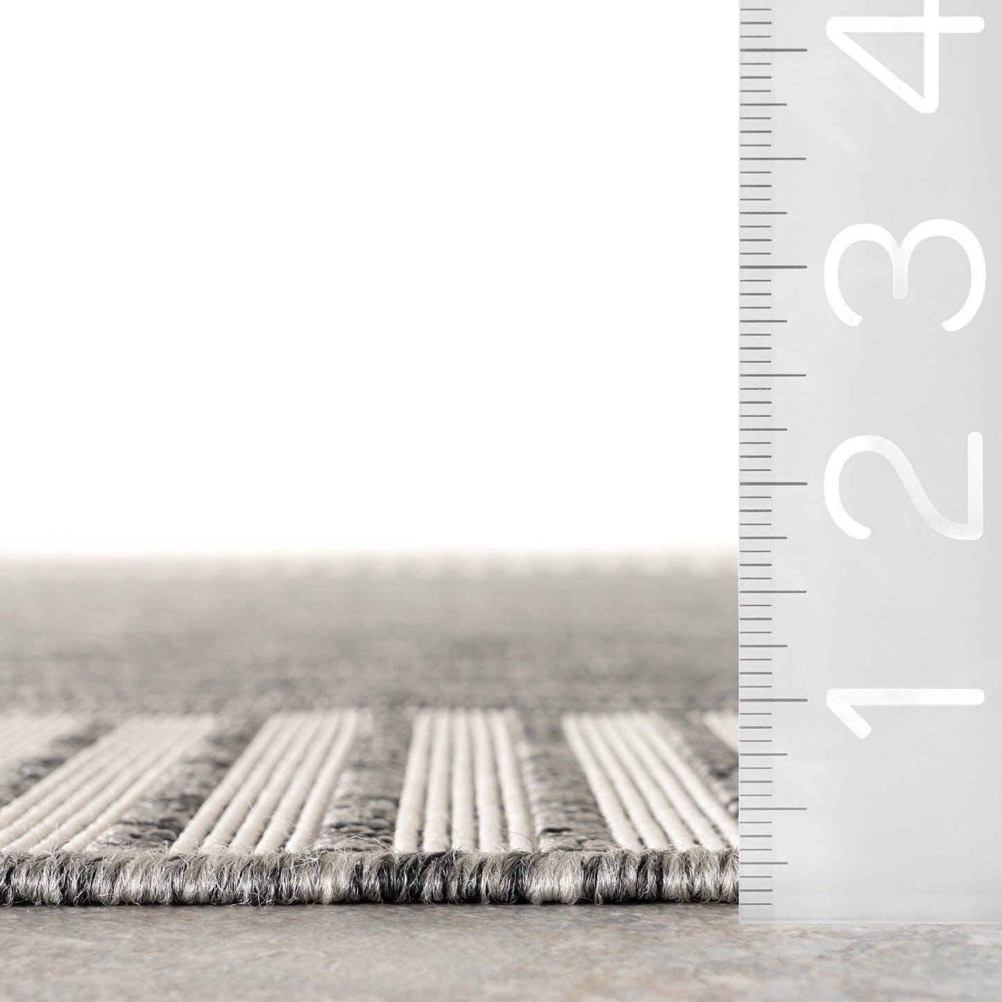 Tapis d'intérieur/extérieur classique à bordures Nuloom Leah