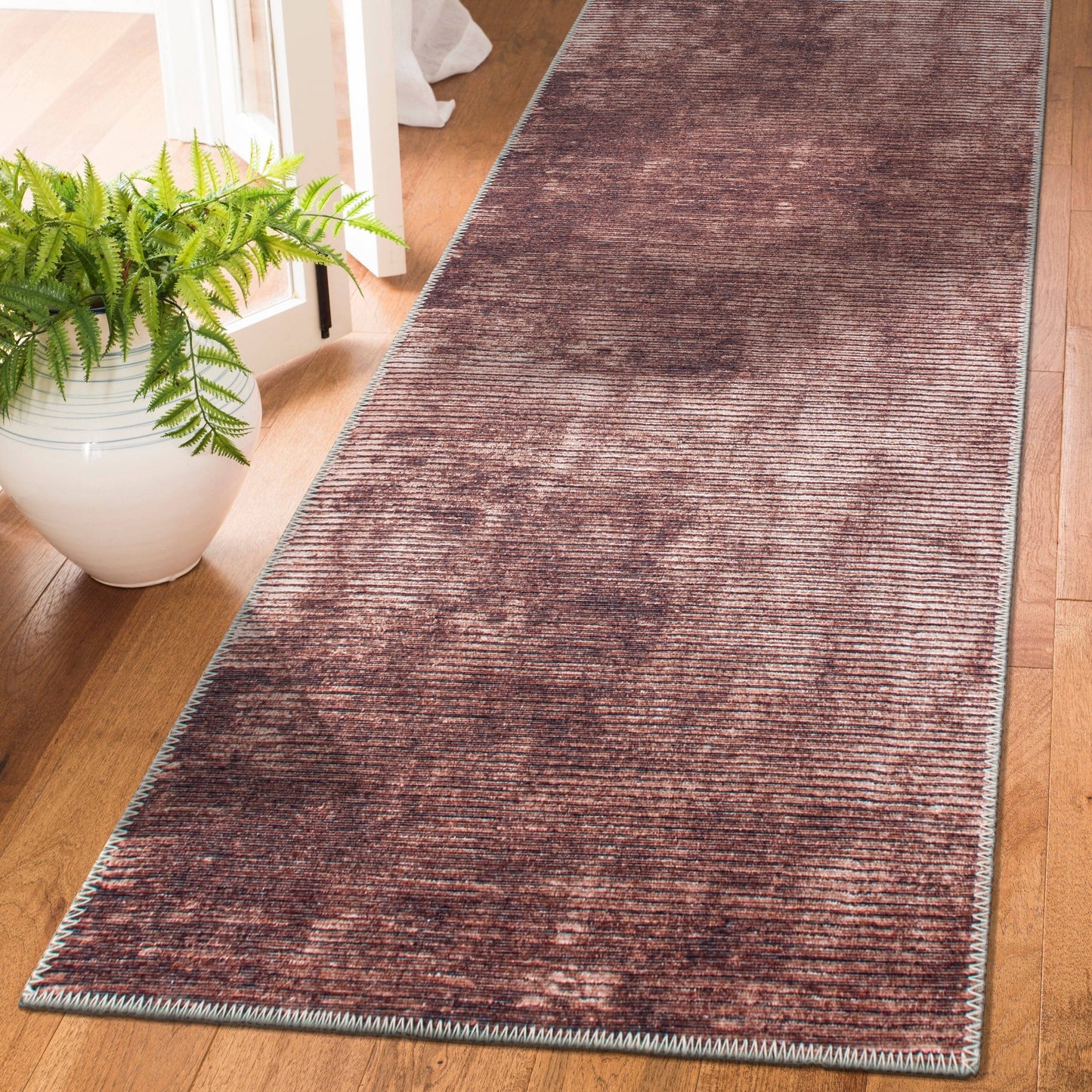 Tapis contemporain à rayures vieillies lavable en machine