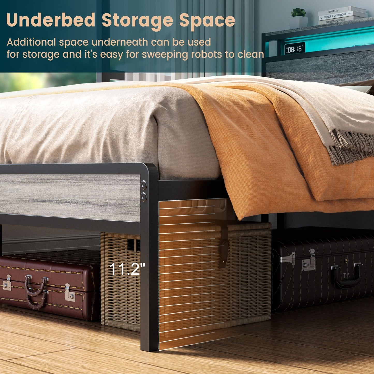 Cadre de lit plateforme en bois de style ferme avec station de charge et lumières LED