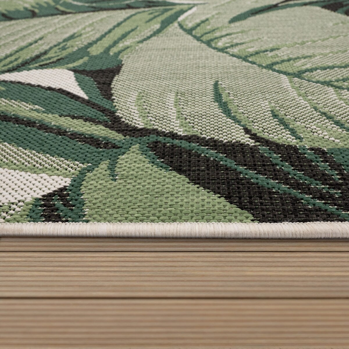 Tapis d'intérieur et d'extérieur motif feuilles de palmier tropicales pour terrasse en vert beige