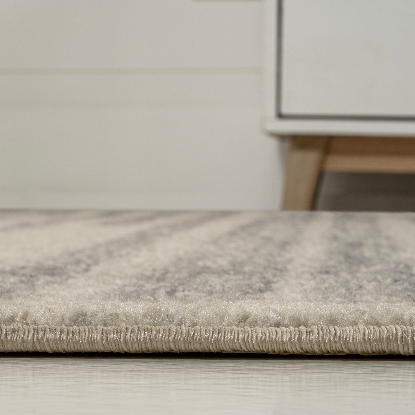 JONATHAN Y Tapis moderne à rayures berbères Aksil