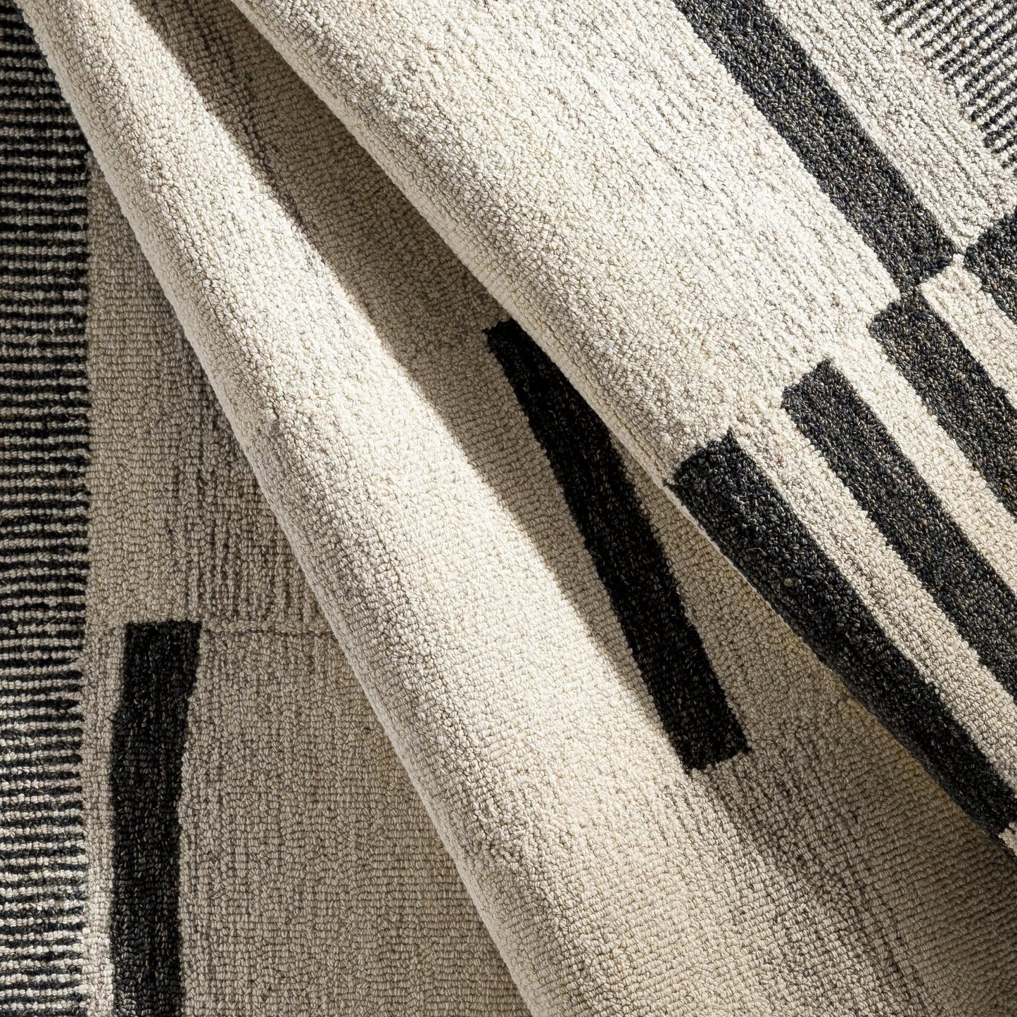 Tapis géométrique en laine touffeté à la main Livabliss Granada