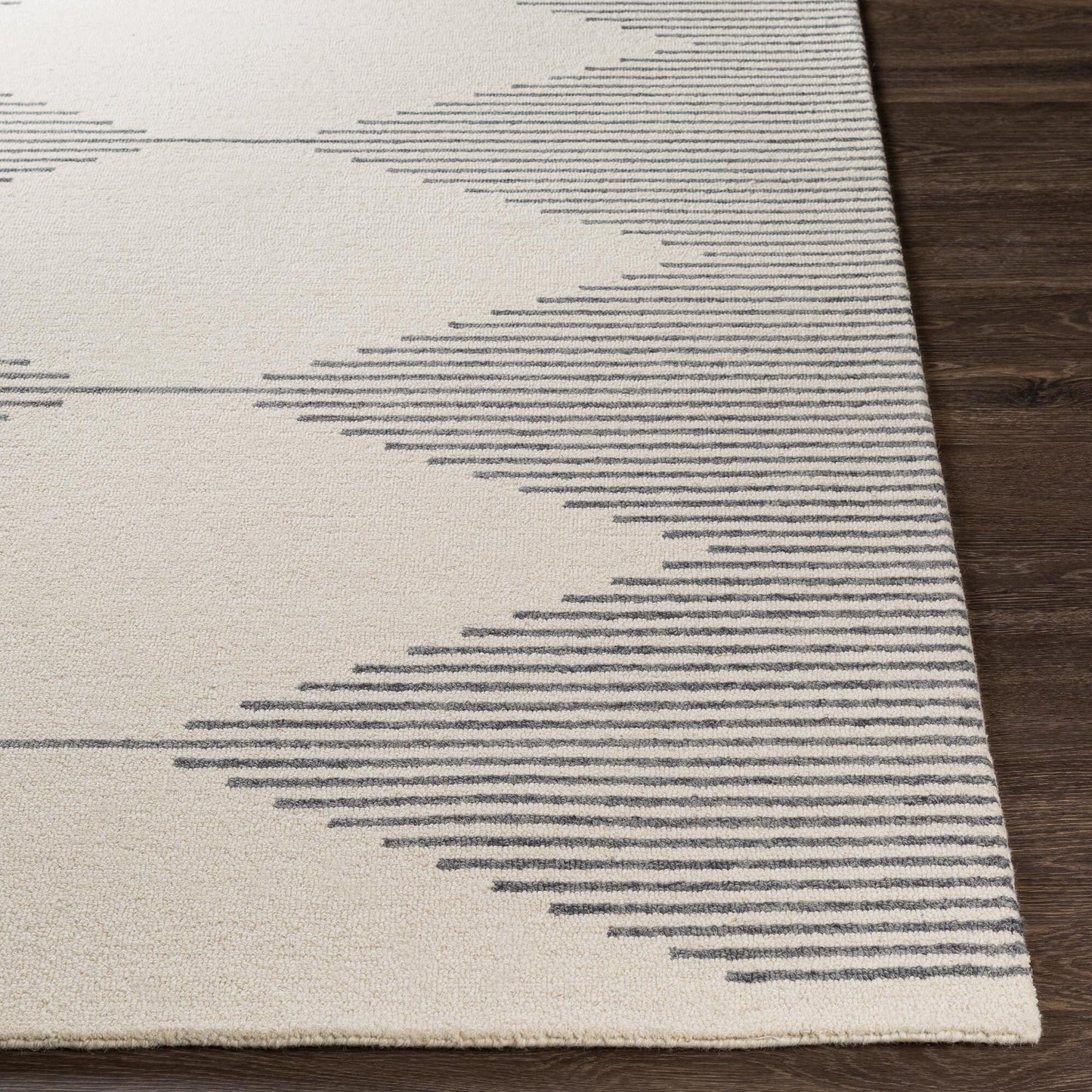 Tapis touffeté à la main minimaliste Livabliss Granada à motif losanges