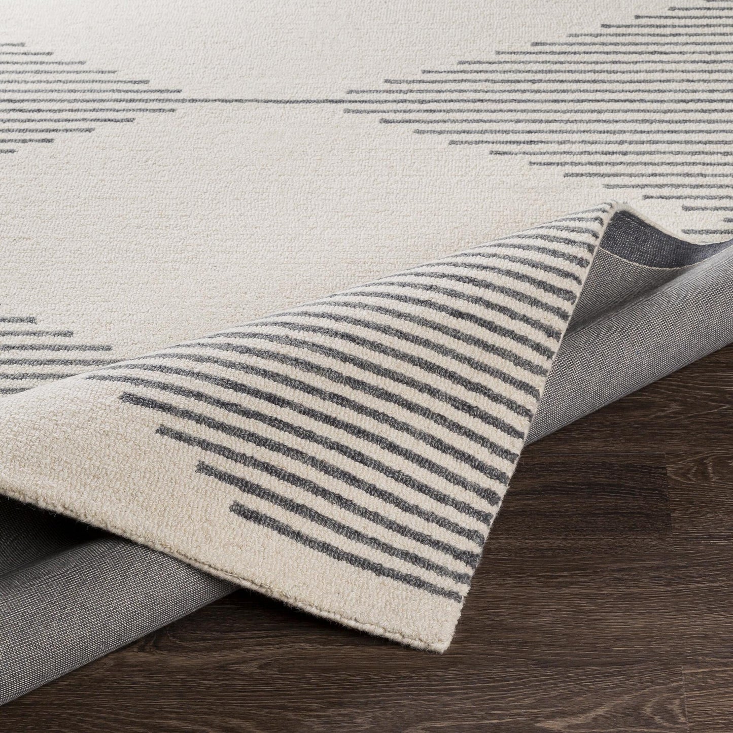 Tapis touffeté à la main minimaliste Livabliss Granada à motif losanges