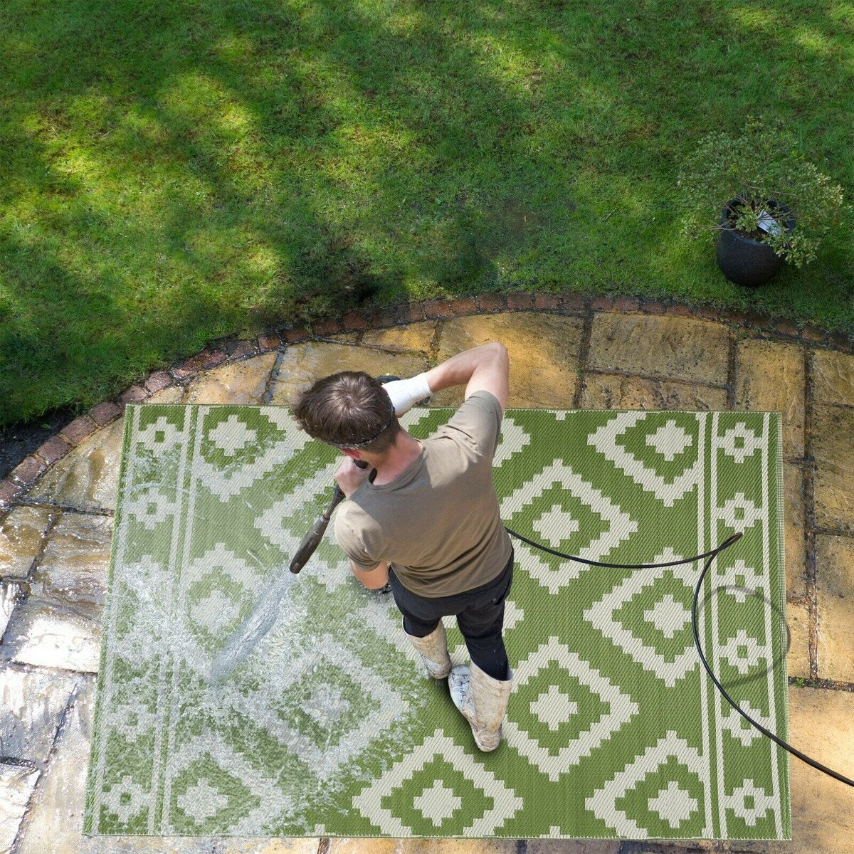 Tapis d'extérieur léger en plastique 100 % écologique de Milan Design