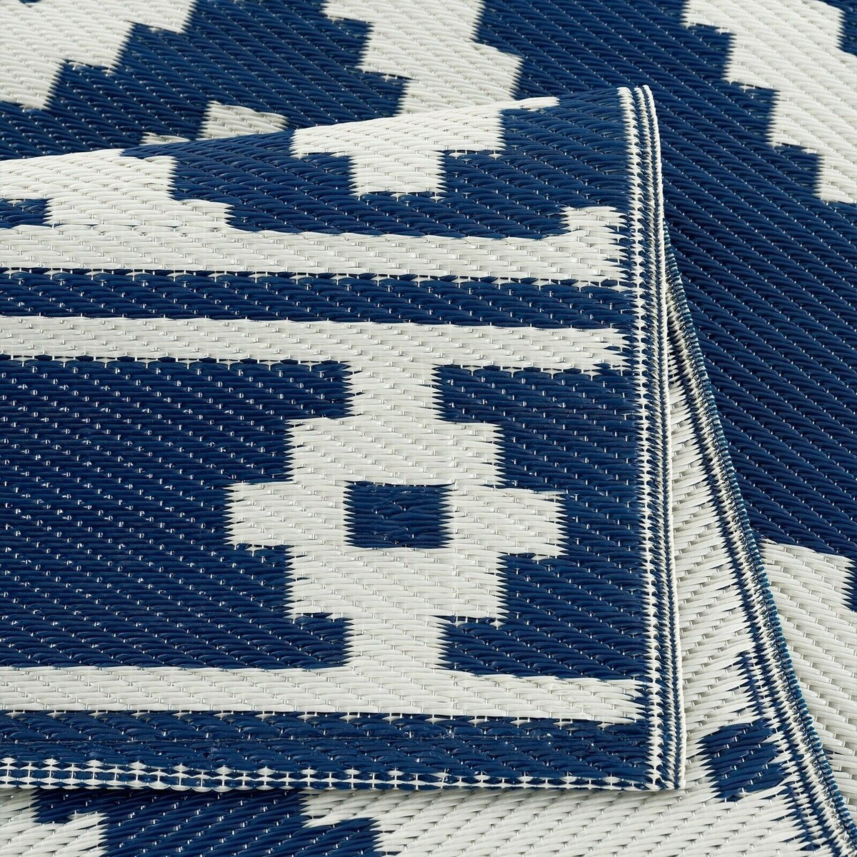 Tapis d'extérieur léger en plastique 100 % écologique de Milan Design