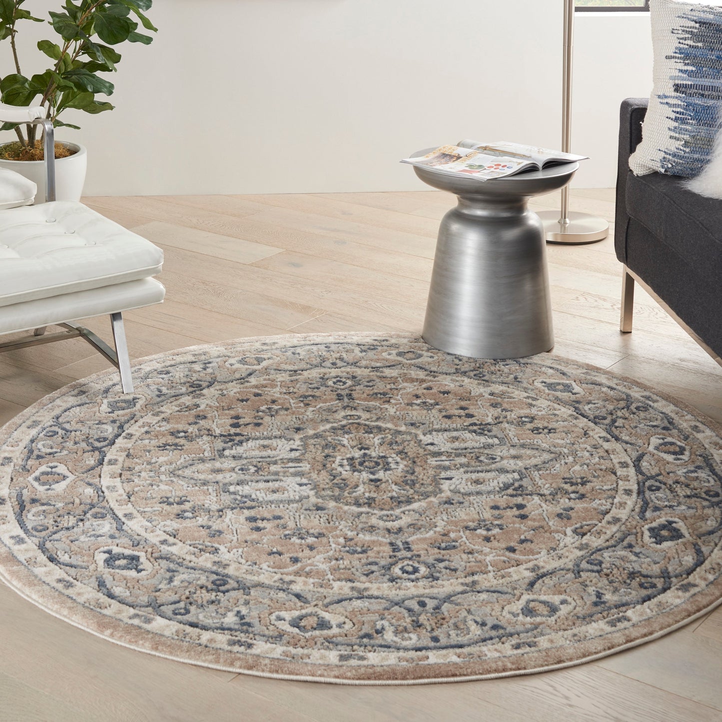 Tapis médaillon persan classique Nourison Concerto.