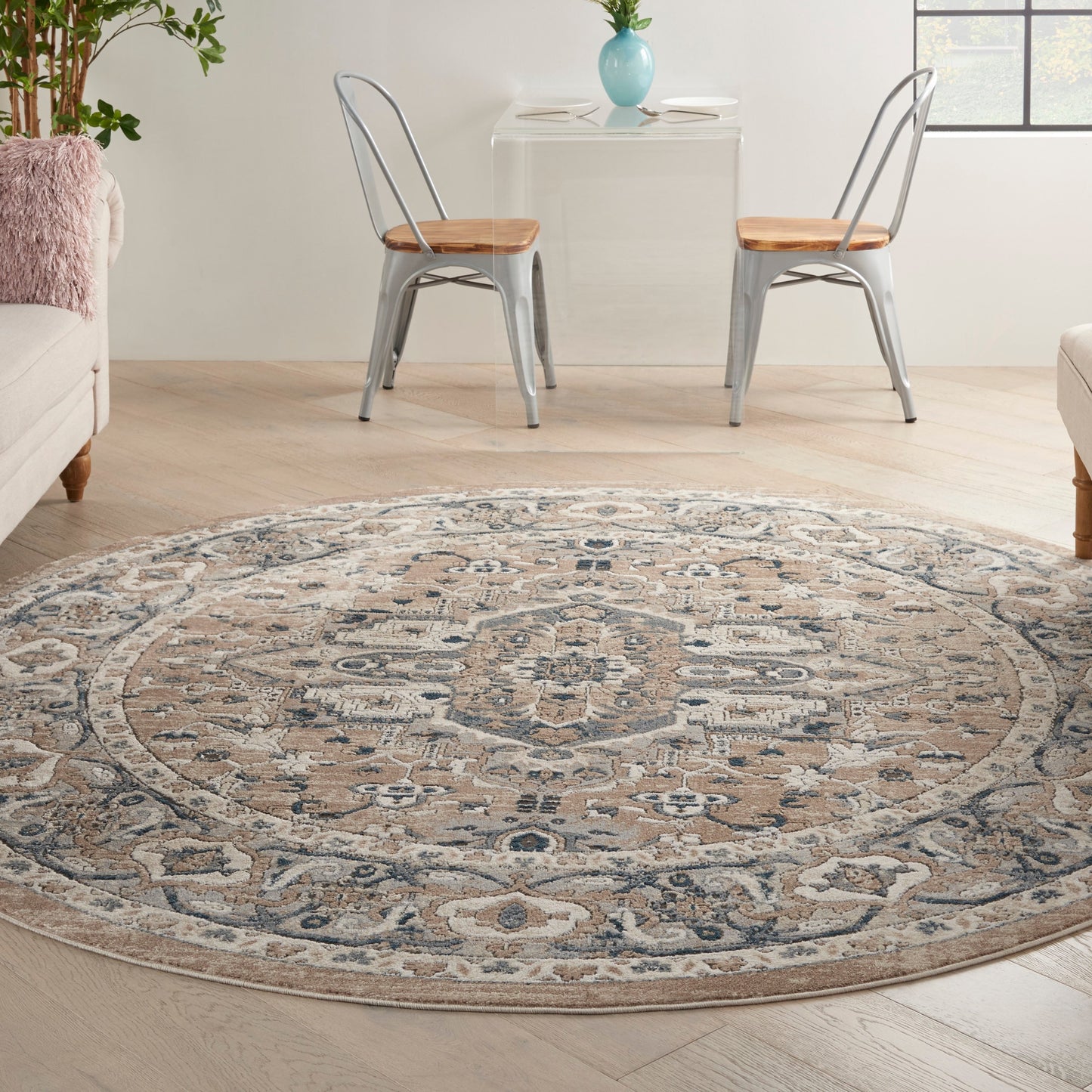 Tapis médaillon persan classique Nourison Concerto.