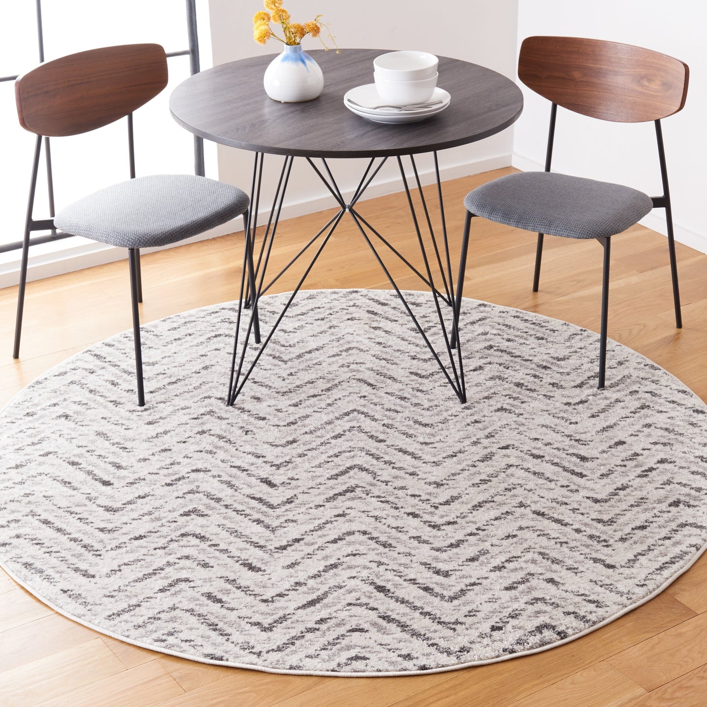 Tapis Adirondack Hildegard Chevron vieilli SAFAVIEH