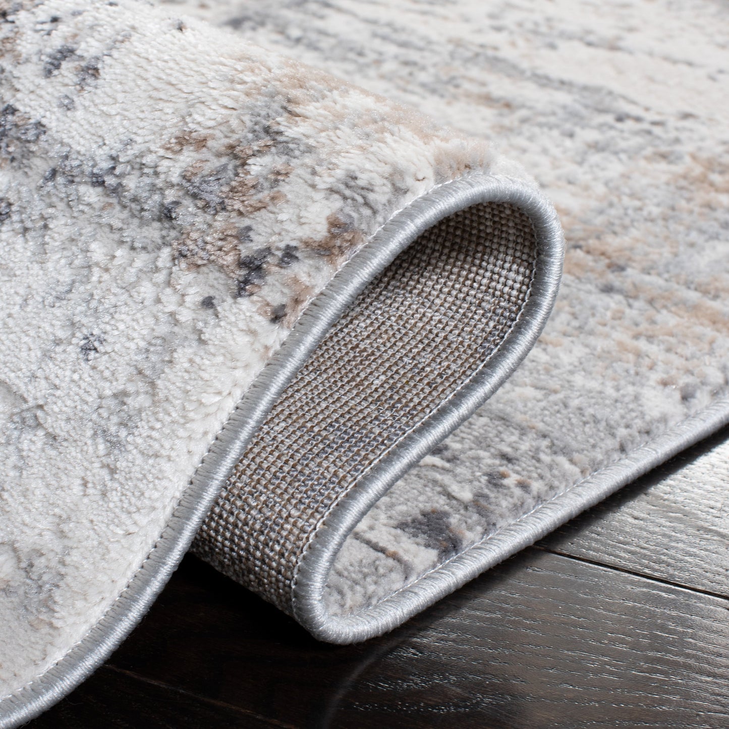 Tapis abstrait moderne SAFAVIEH Amelia Sanita