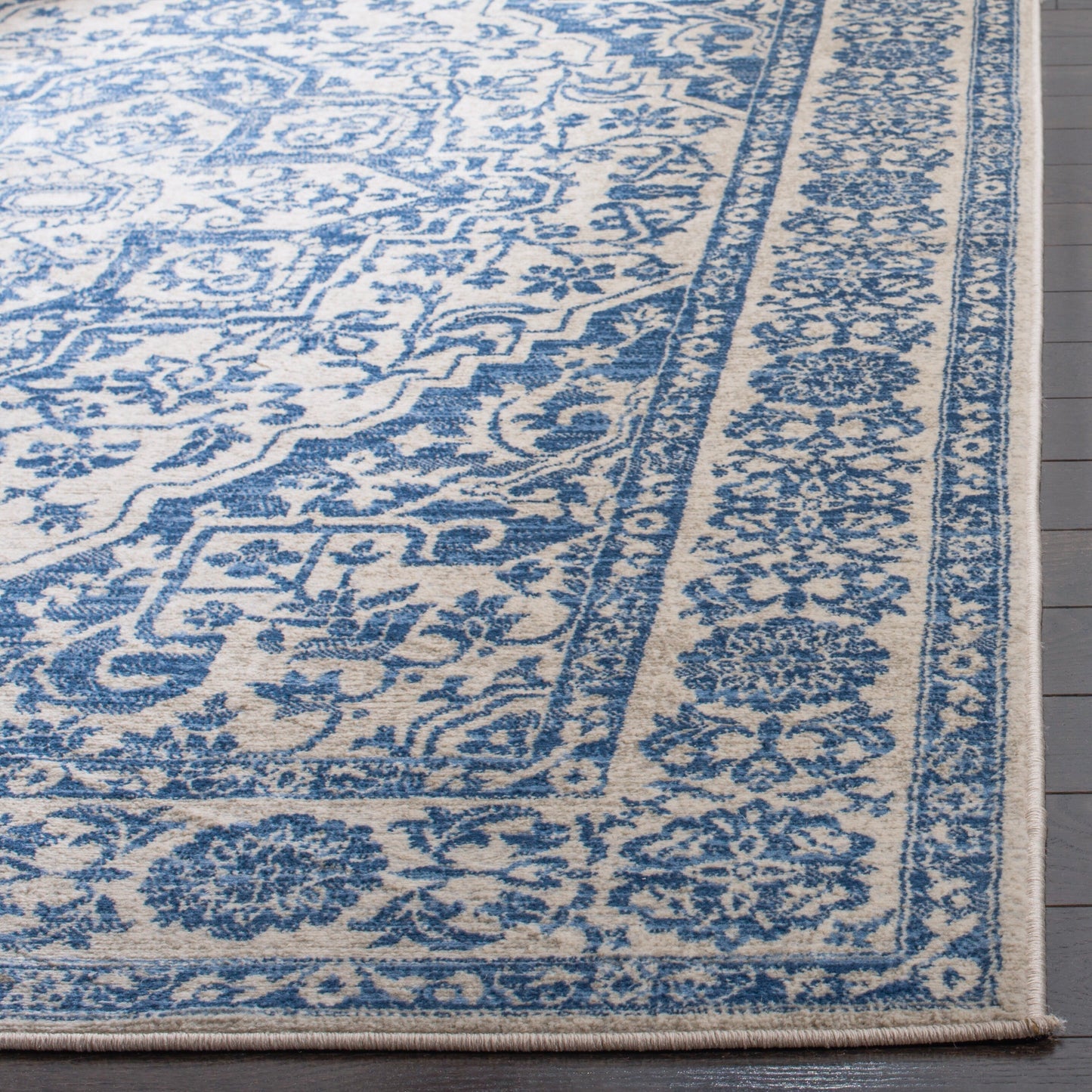 Tapis médaillon oriental SAFAVIEH Brentwood Ordis