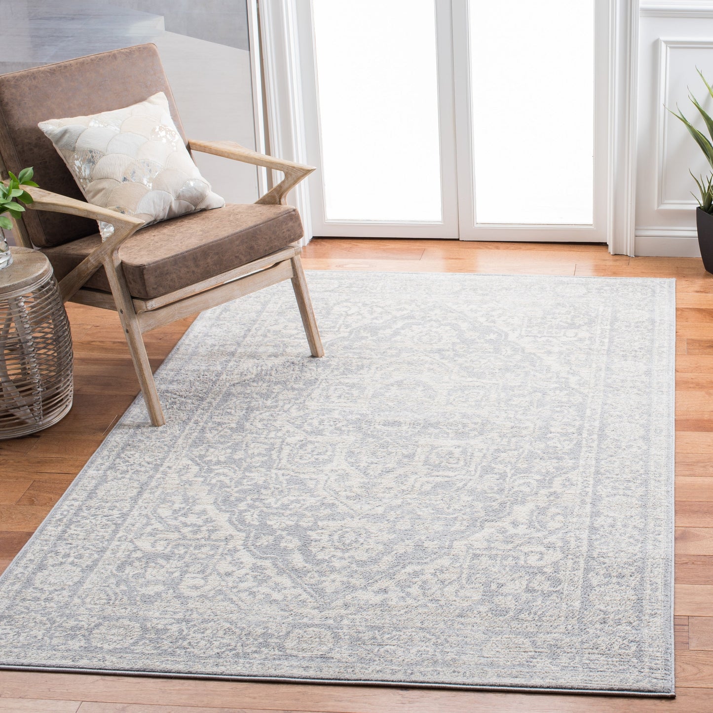 Tapis médaillon oriental SAFAVIEH Brentwood Ordis