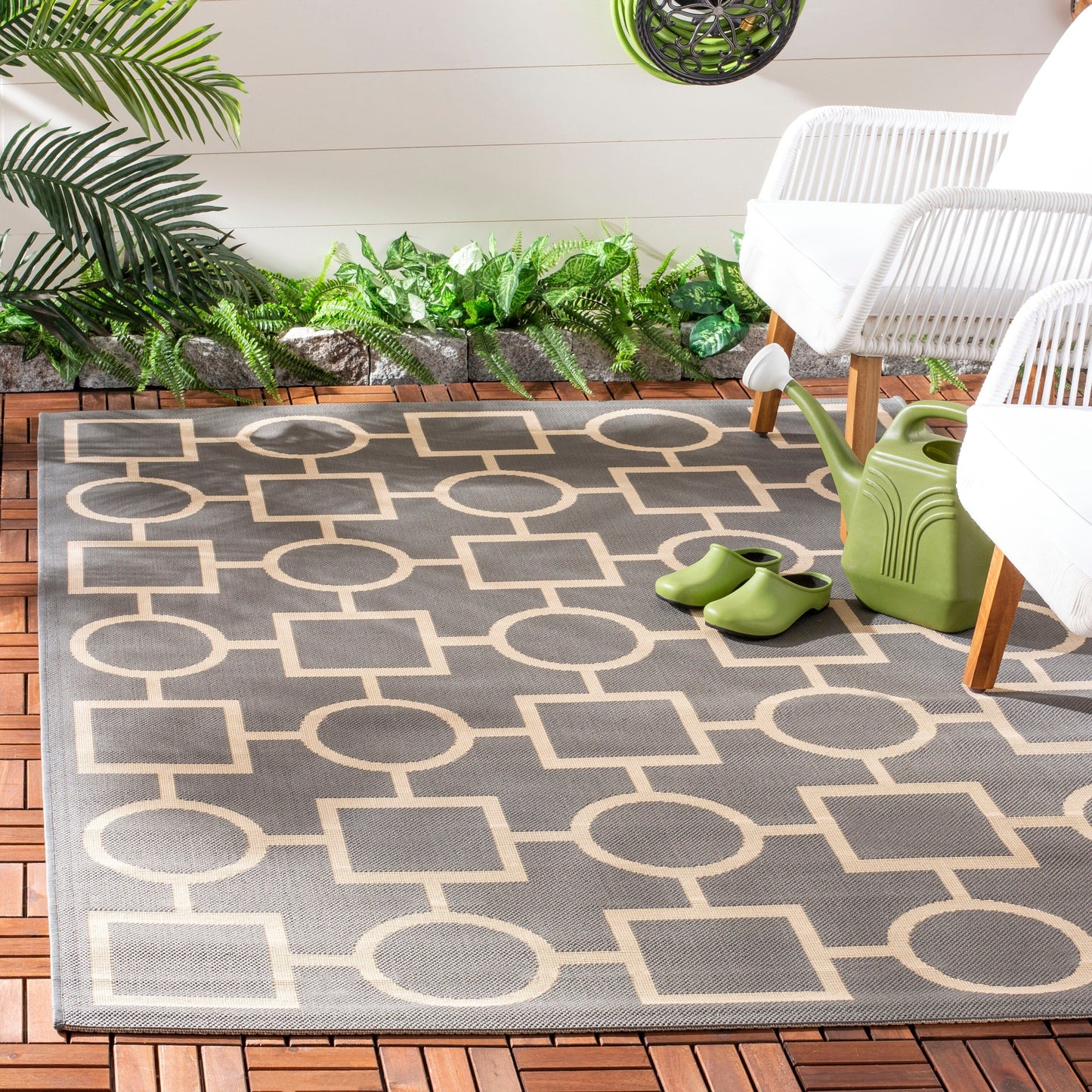 Tapis de jardin imperméable pour intérieur/extérieur SAFAVIEH Courtyard Lilya