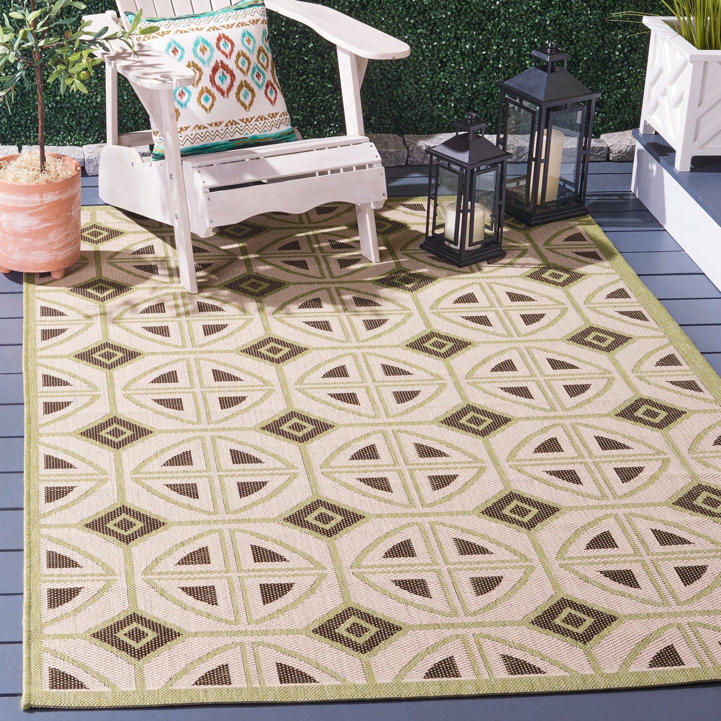 Tapis de jardin imperméable pour intérieur/extérieur SAFAVIEH Courtyard Saundra