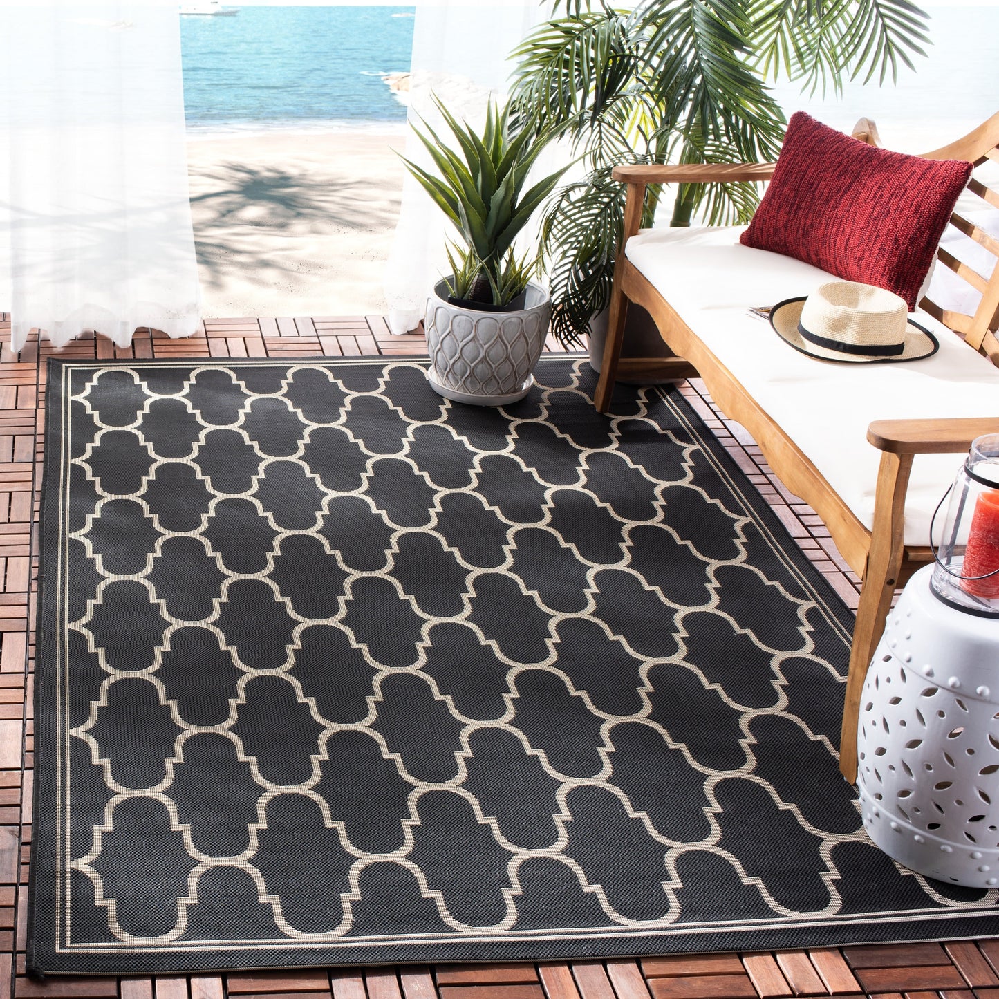 Tapis de patio imperméable en treillis SAFAVIEH Courtyard Sufia