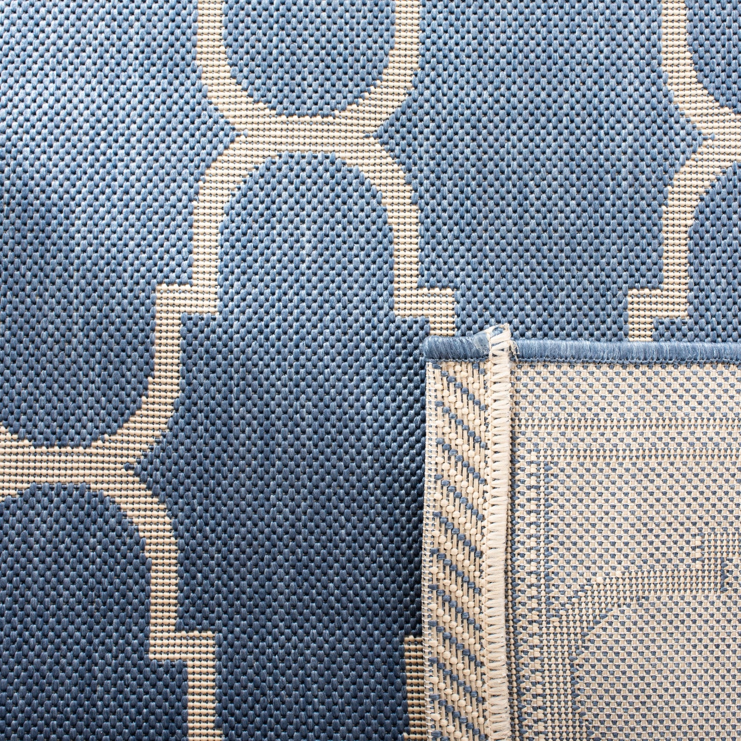 Tapis de patio imperméable en treillis SAFAVIEH Courtyard Sufia