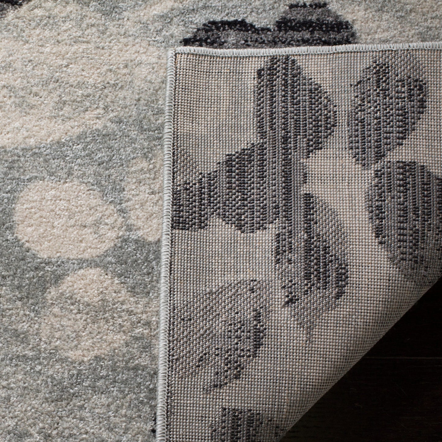 Tapis floral Amale SAFAVIEH Evoke