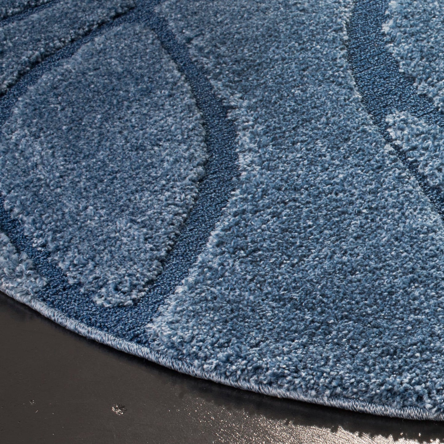 Tapis SAFAVIEH Florida Shag Staka à motifs de vagues abstraites de 3 cm