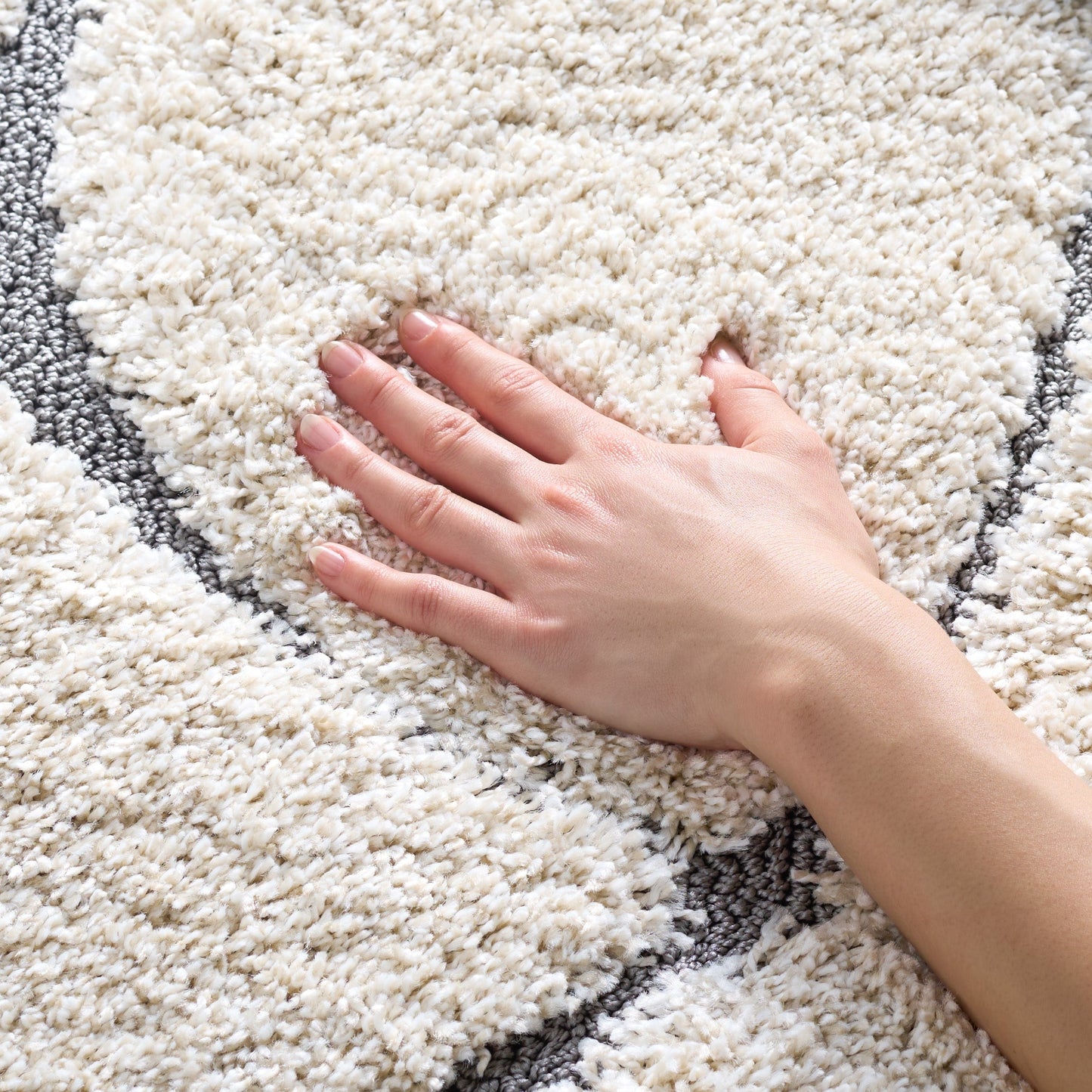 Tapis SAFAVIEH Florida Shag Staka à motifs de vagues abstraites de 3 cm