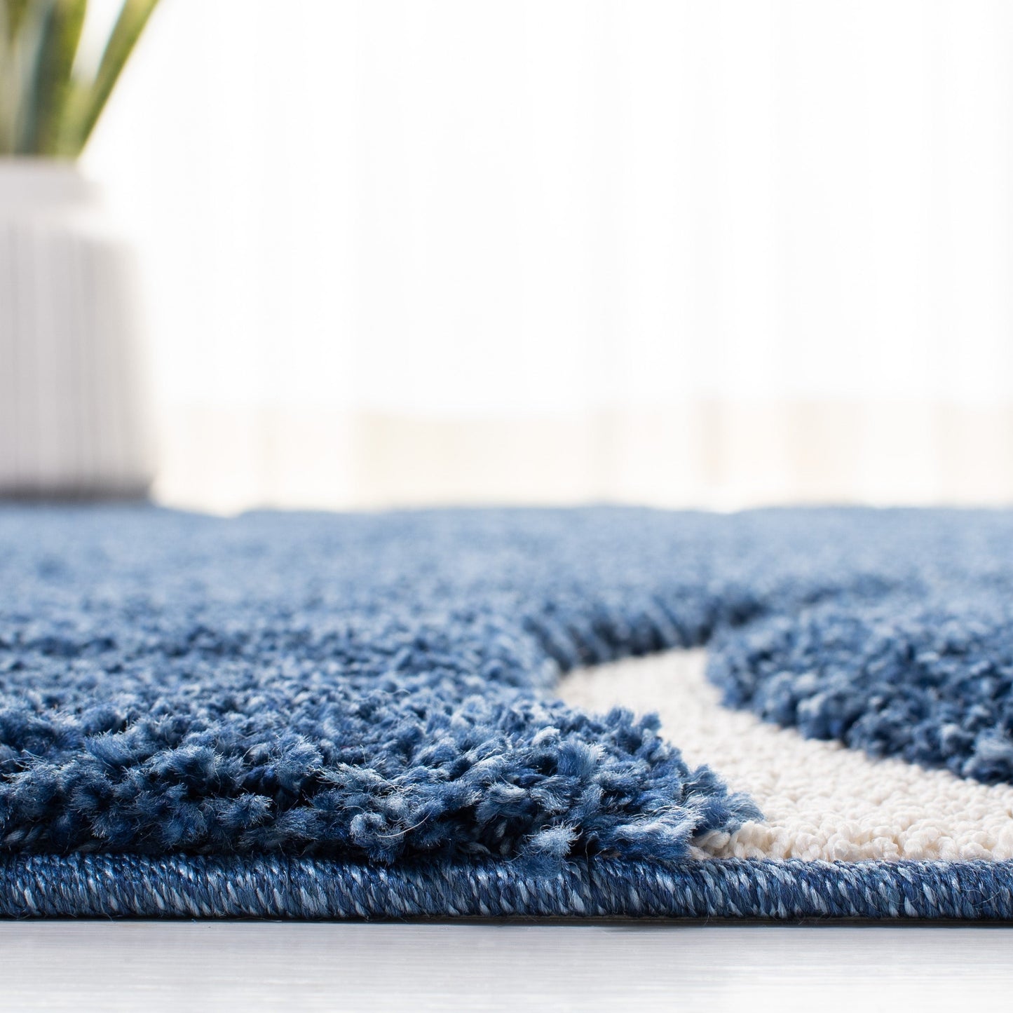 Tapis SAFAVIEH Florida Shag Staka à motifs de vagues abstraites de 3 cm