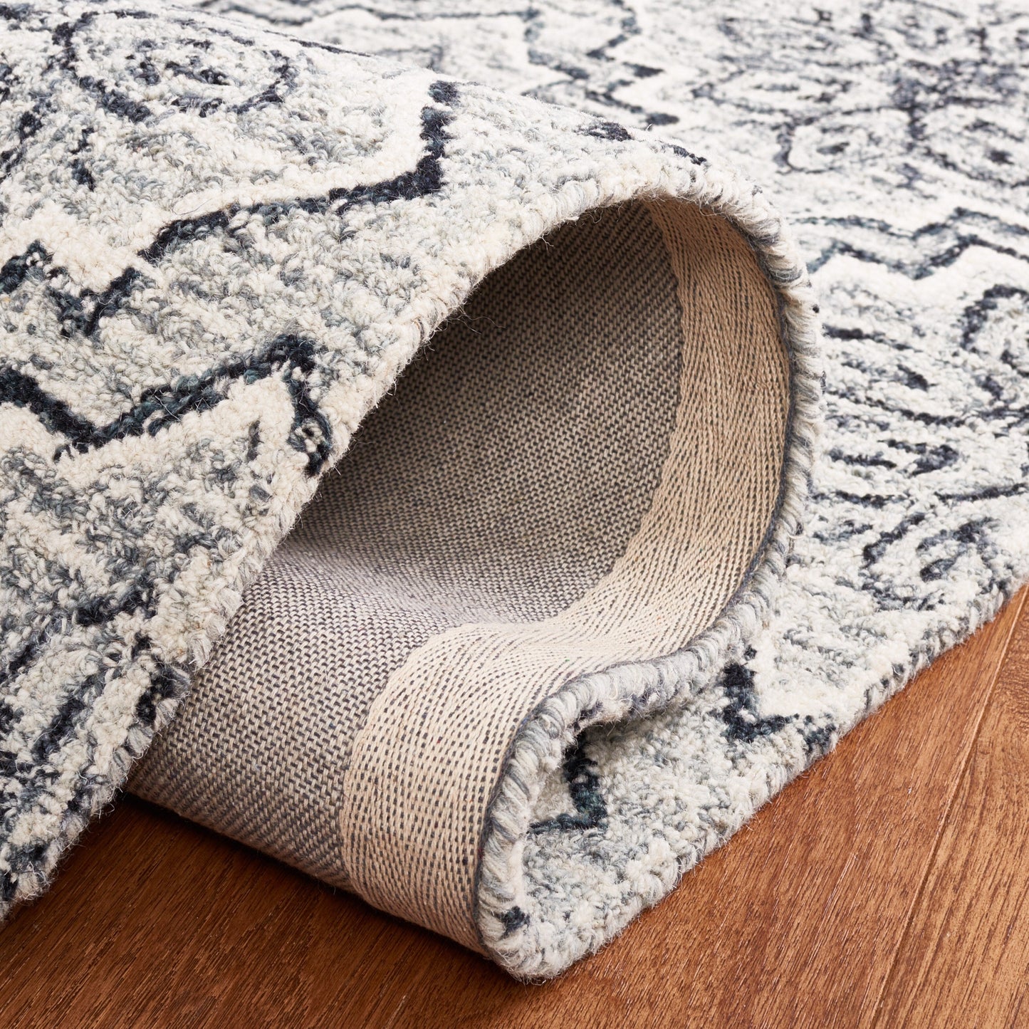 SAFAVIEH Tapis moderne abstrait en laine Ingegerd fait à la main