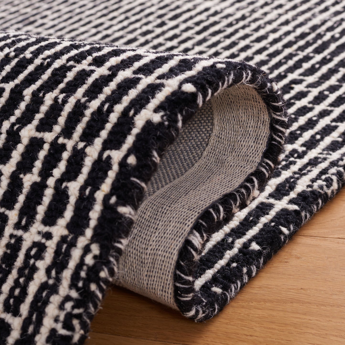 Tapis en laine moderne abstrait Soumitra fait main SAFAVIEH