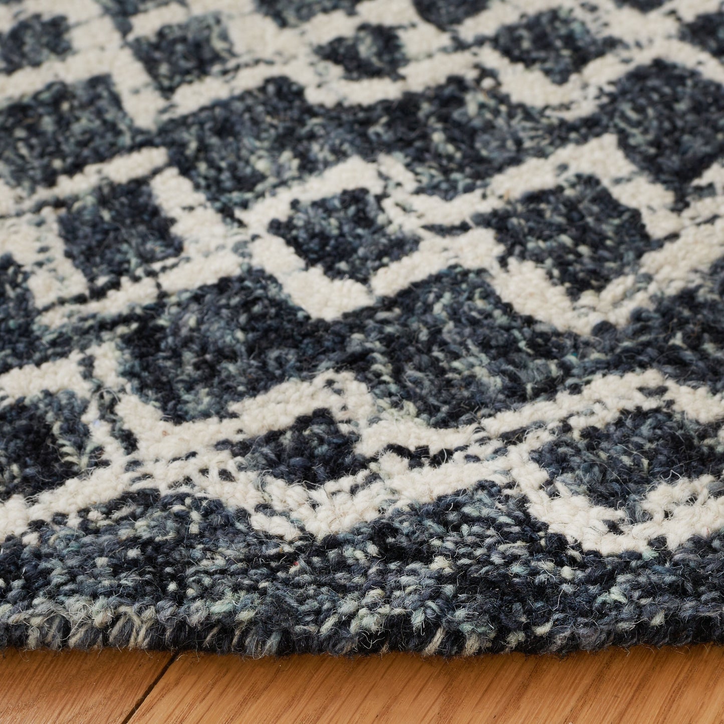 Tapis en laine moderne abstrait fait main SAFAVIEH Suhad