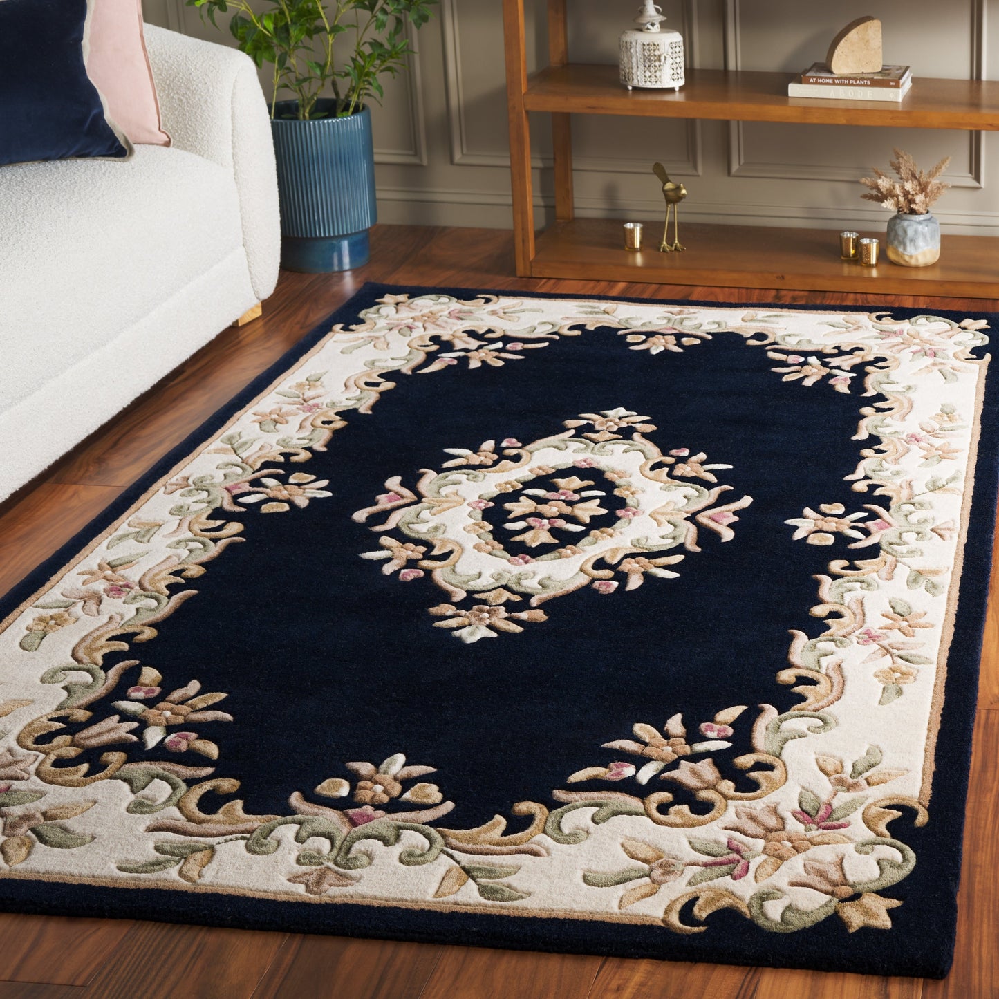 Tapis traditionnel en laine Aubusson Hale fait main SAFAVIEH.
