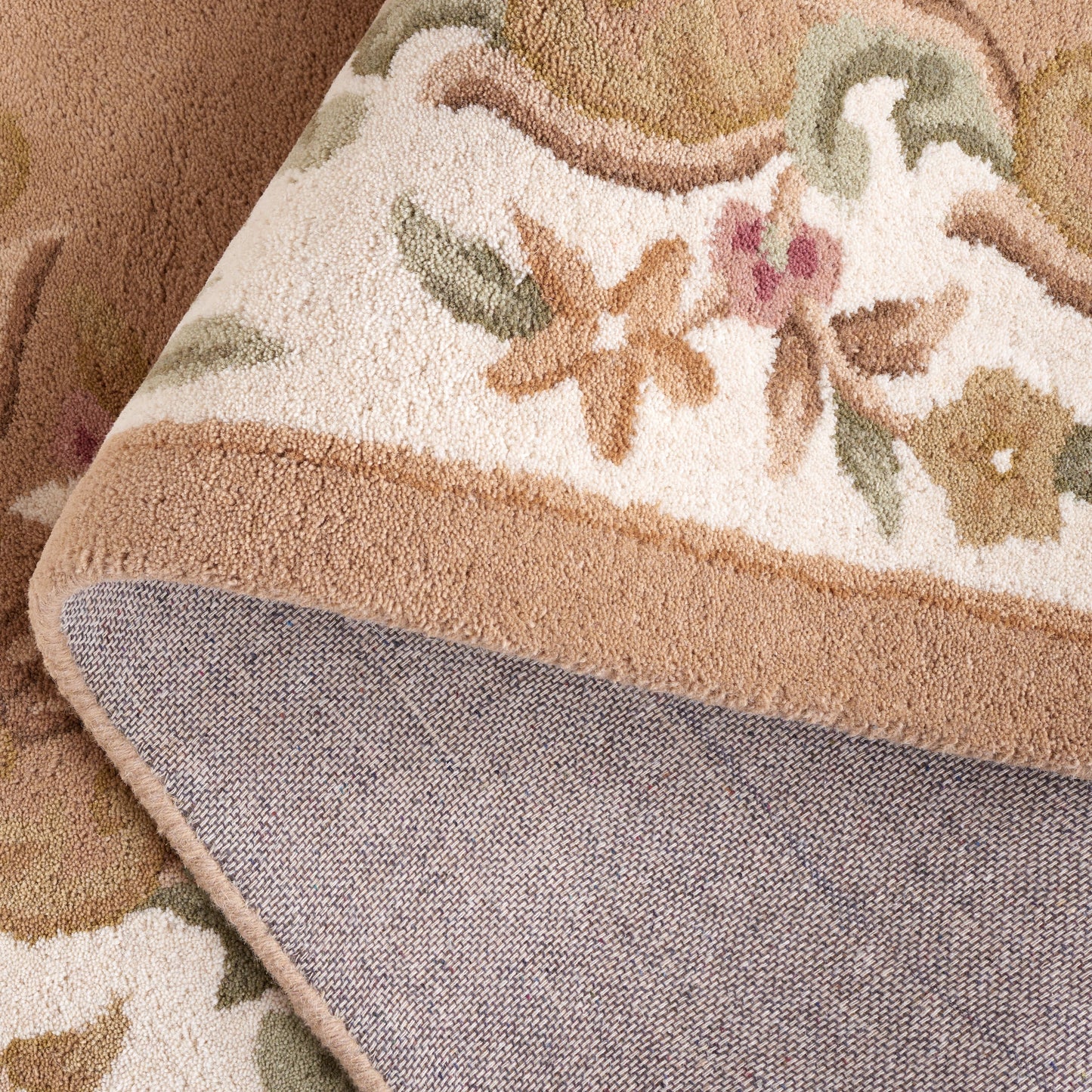 Tapis traditionnel en laine Aubusson Hale fait main SAFAVIEH.