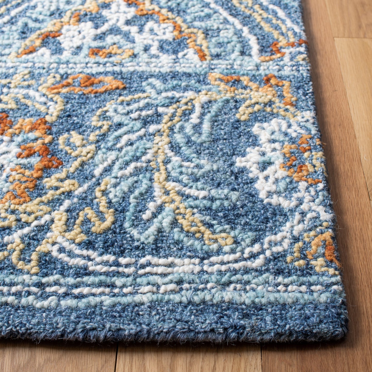 Tapis traditionnel en laine Ademara fait main SAFAVIEH Blossom