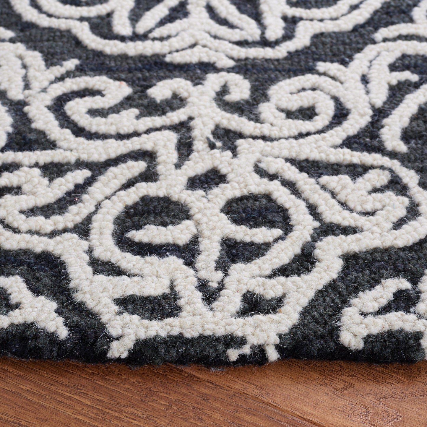 Tapis moderne en laine florale SAFAVIEH fait main Blossom Cateluta