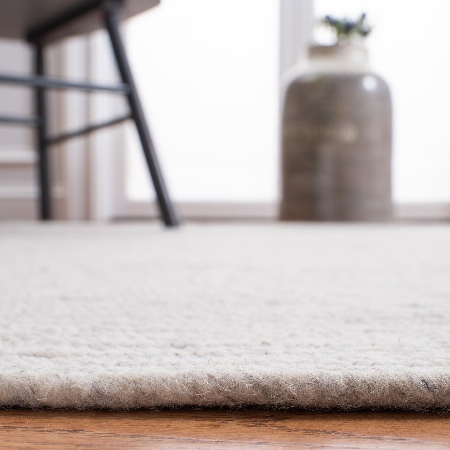 Tapis de campagne en laine tressée à la main SAFAVIEH