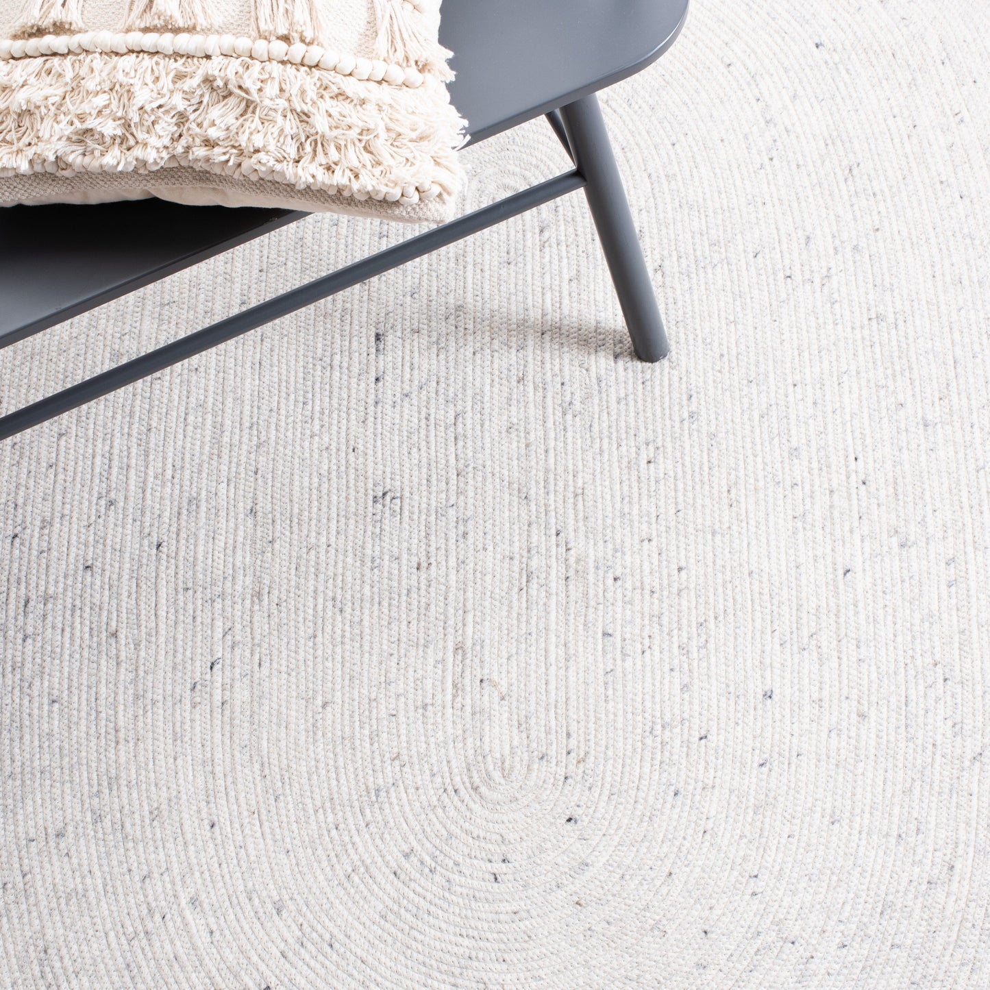 Tapis de campagne en laine tressée à la main SAFAVIEH