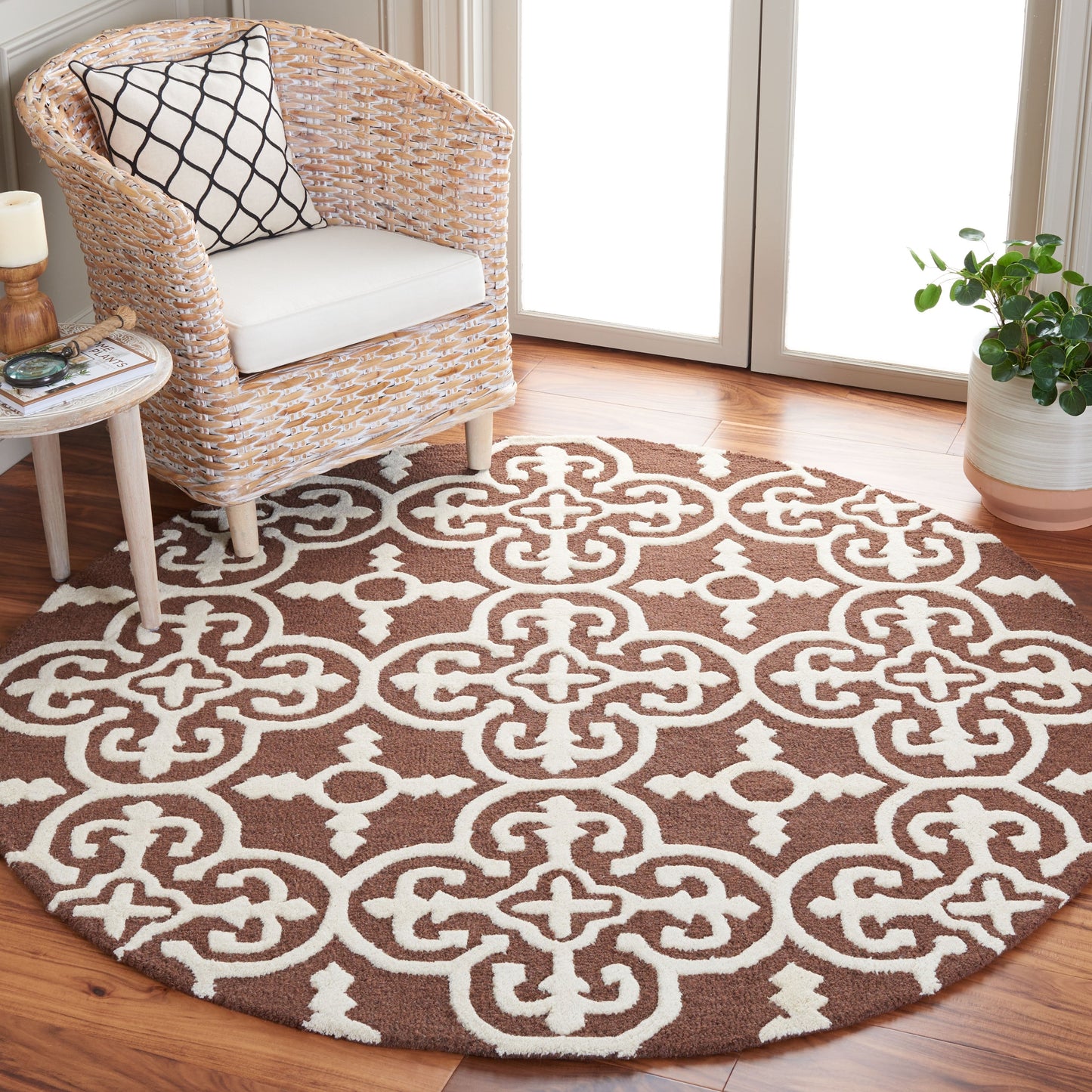 Tapis moderne en laine Shigemi Cambridge fait main SAFAVIEH