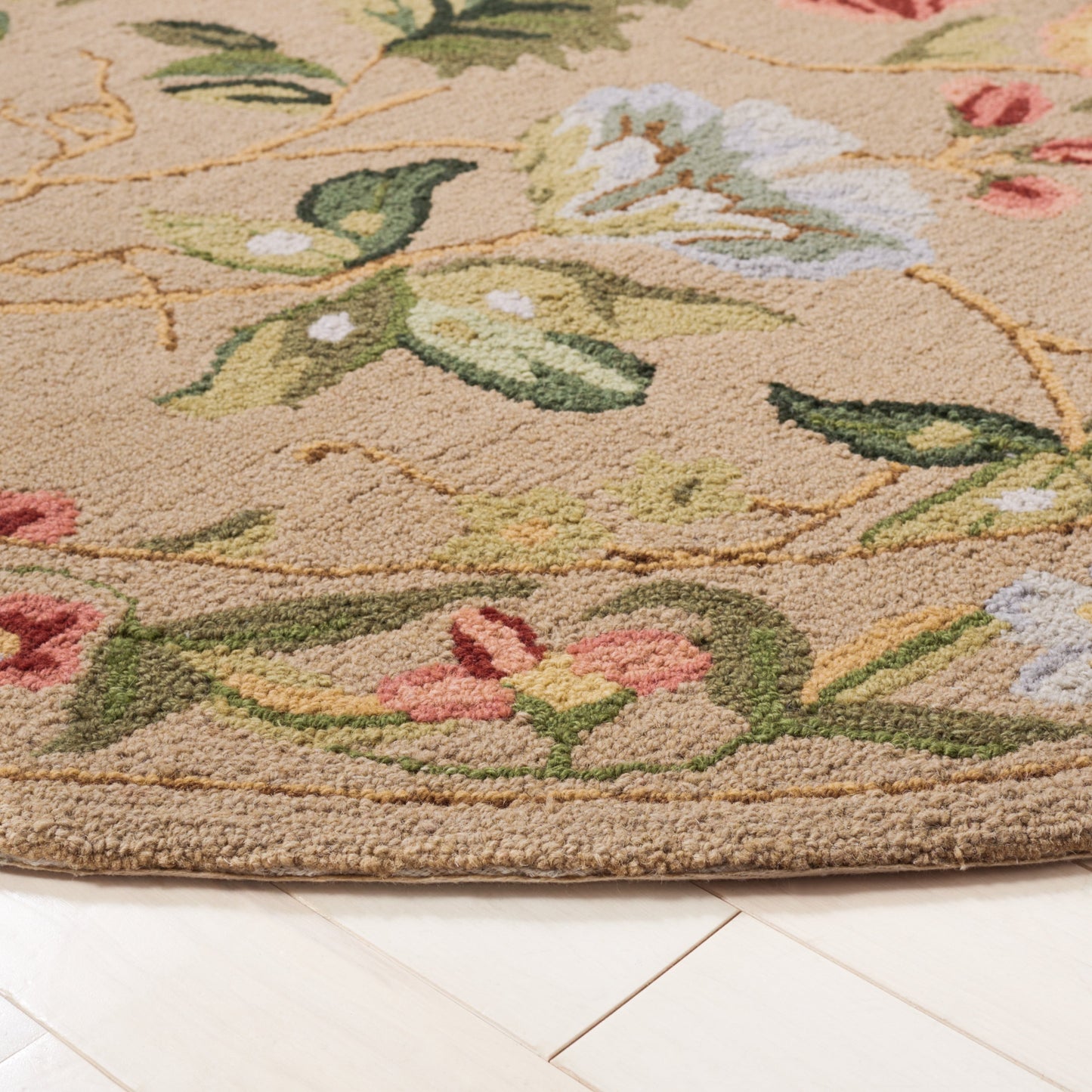 Tapis en laine floral Chelsea Yauhenia fait main SAFAVIEH de style campagnard français