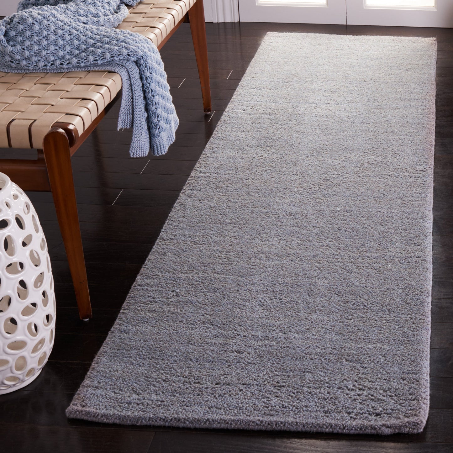 Tapis moderne en laine tissée à la main Himalaya SAFAVIEH