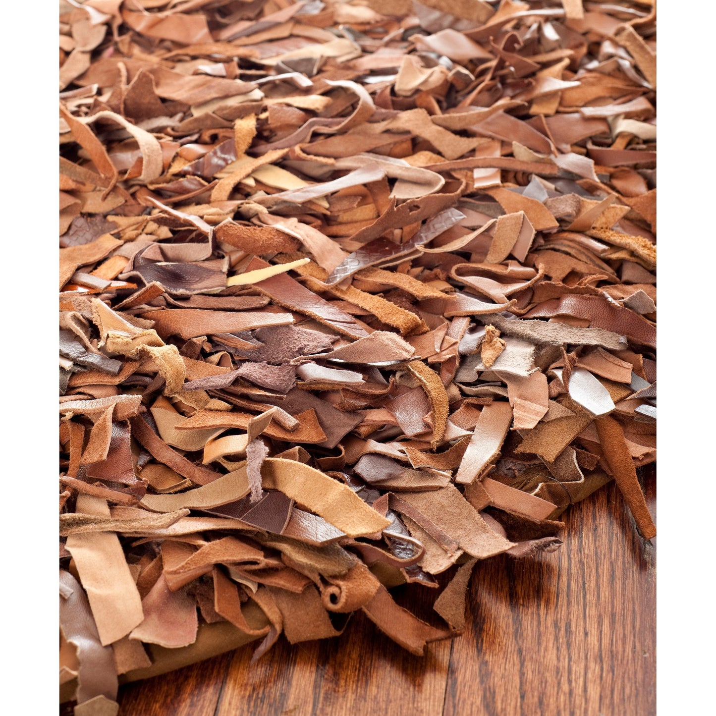 Tapis décoratif moderne en cuir fait main SAFAVIEH Shag Doinita