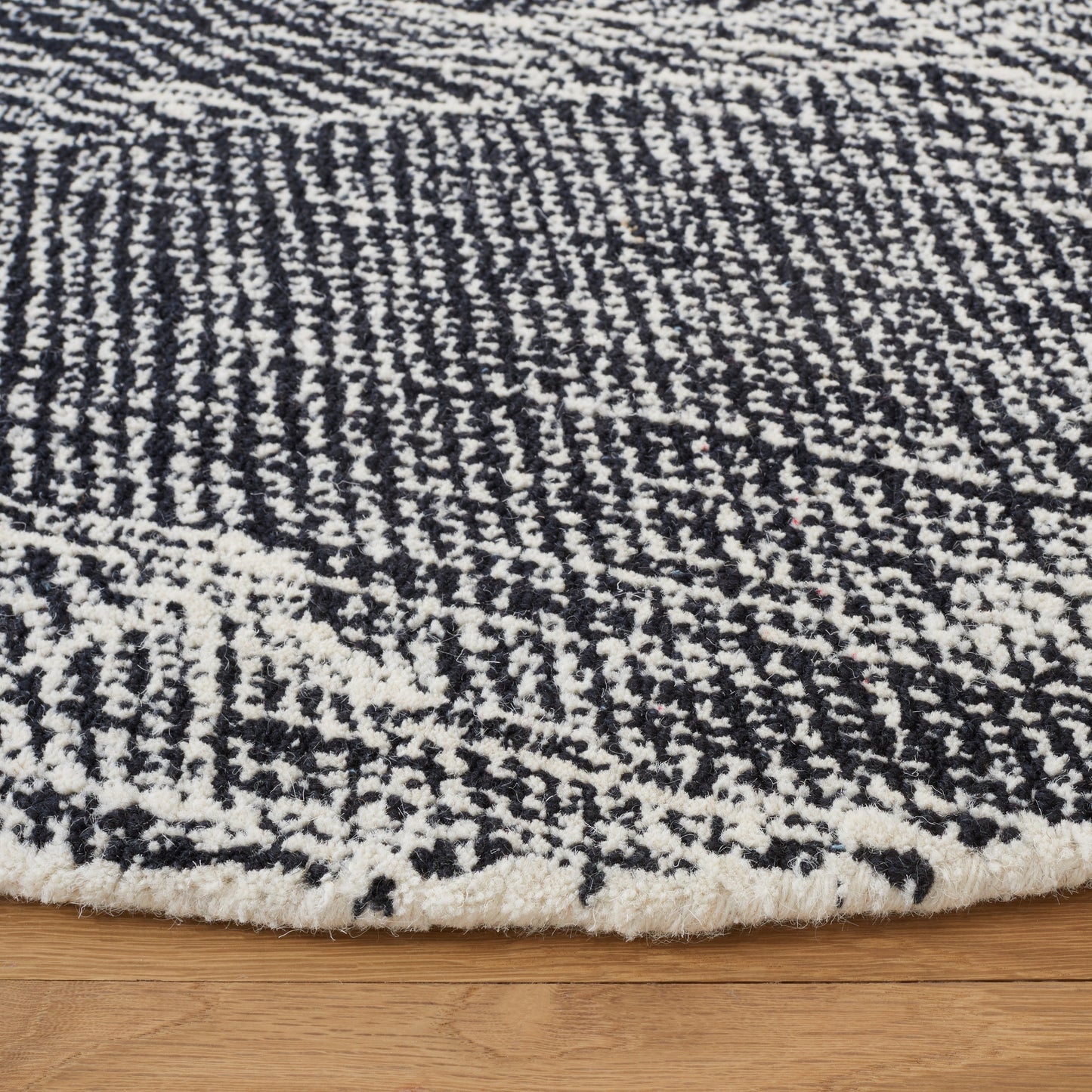 Tapis en laine fait main SAFAVIEH Metro Rozsika de style campagnard français