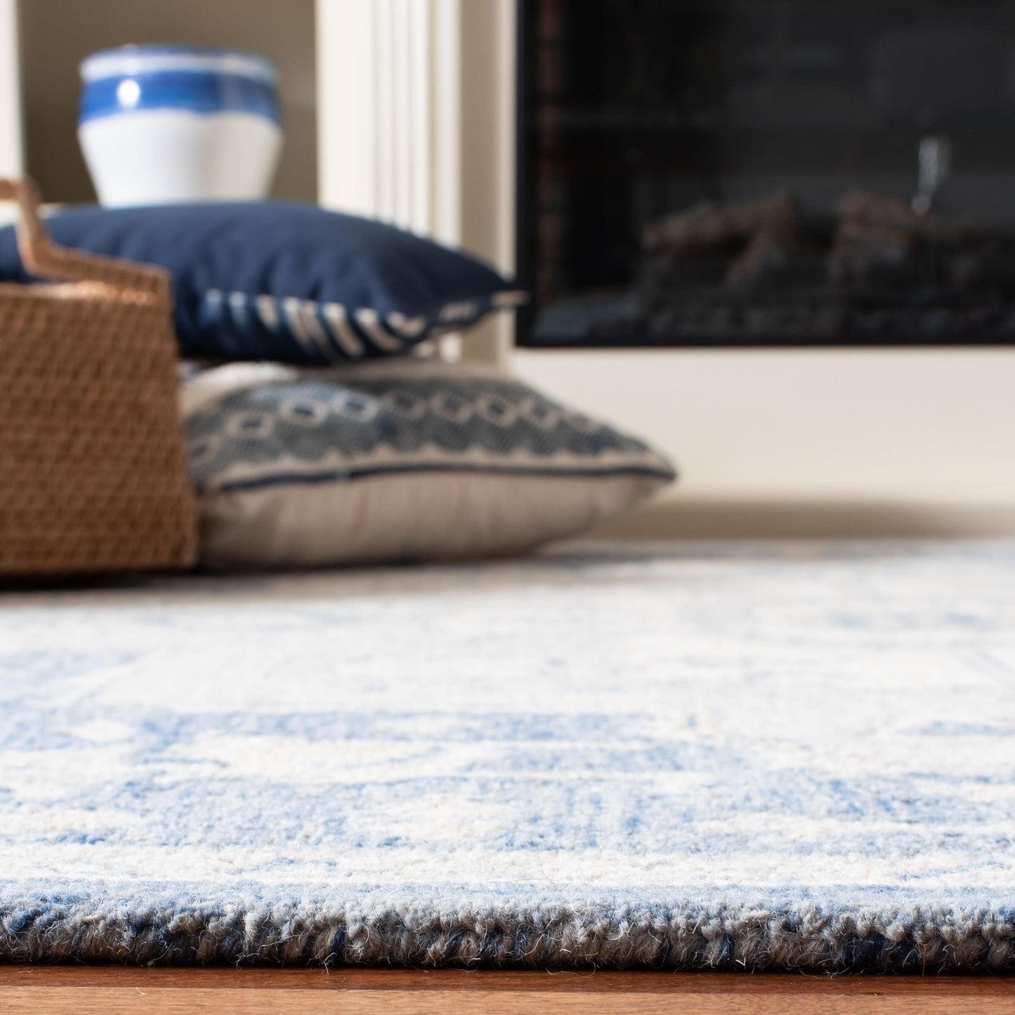 Tapis en laine à micro-boucles Gulseven fait main SAFAVIEH