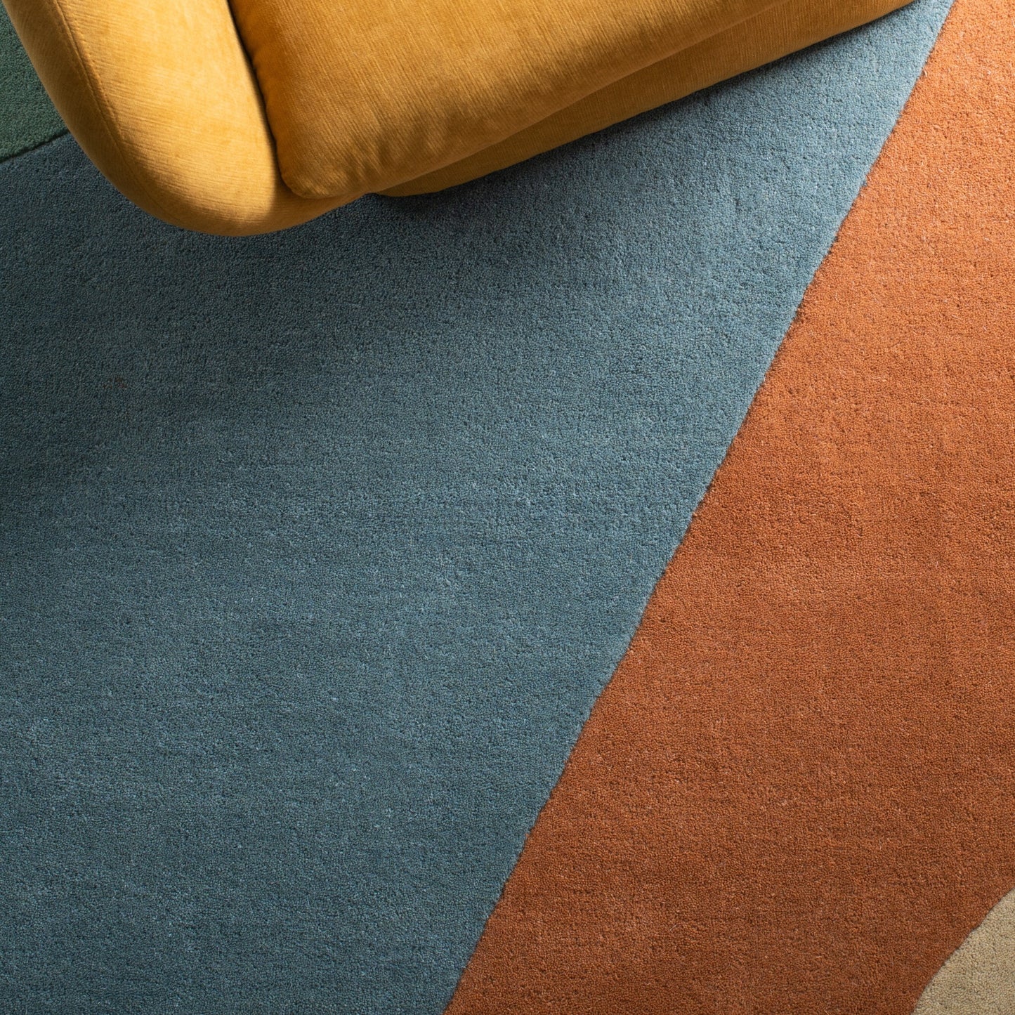 SAFAVIEH Fait main Rodeo Drive Willow Mid-Century Modern Abstract Wool