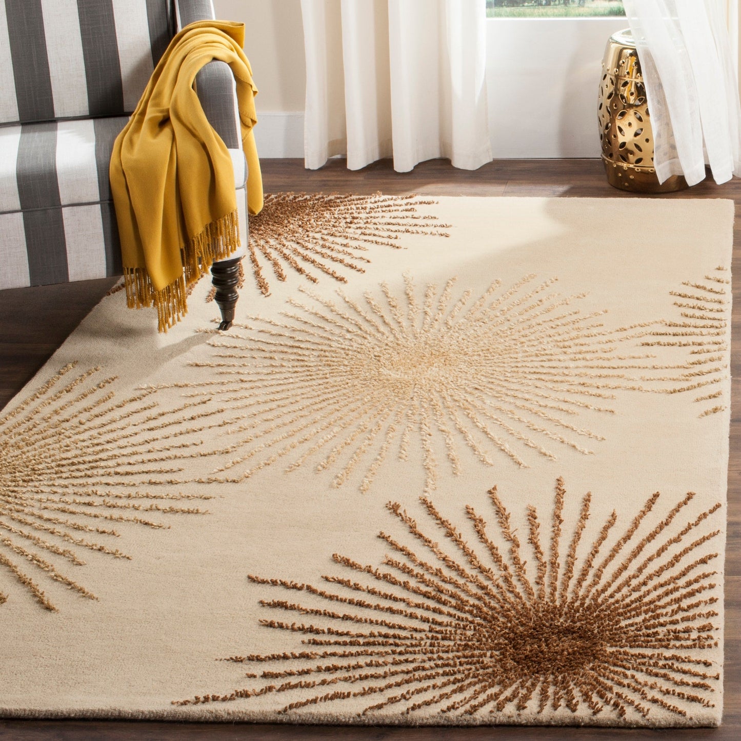 Tapis en laine de Nouvelle-Zélande fait main SAFAVIEH Soho Sade