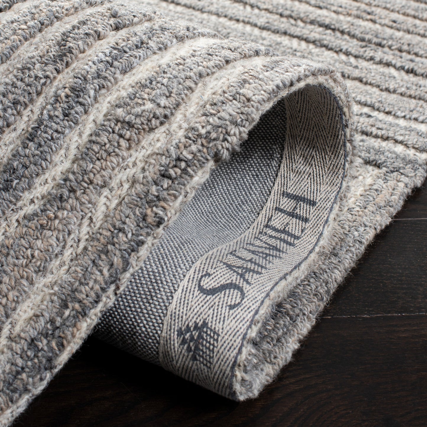 Tapis abstrait en laine fait main SAFAVIEH Southampton Asha