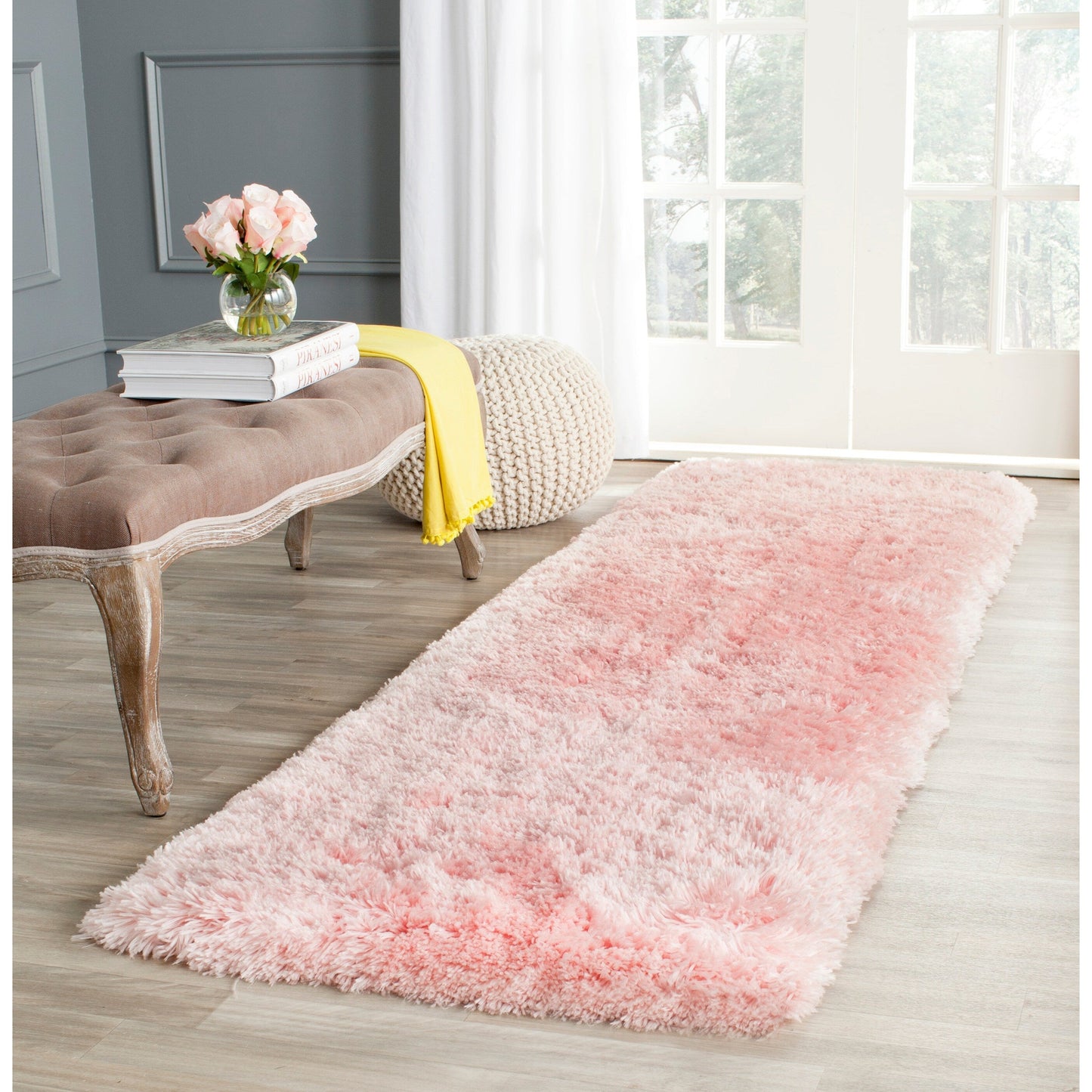 SAFAVIEH Handmade Vukosava Shag Guenevere 3-inch Extra Thick Rug