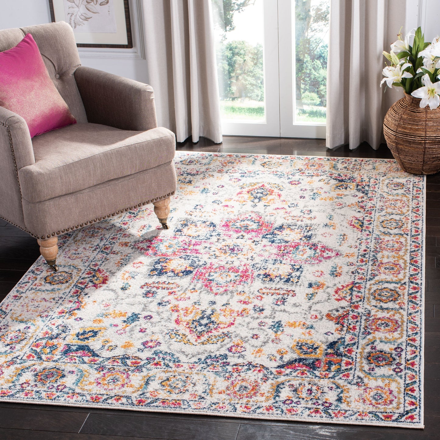 SAFAVIEH Madison Delois Medallion Rustic Farmhouse Distressed Rug