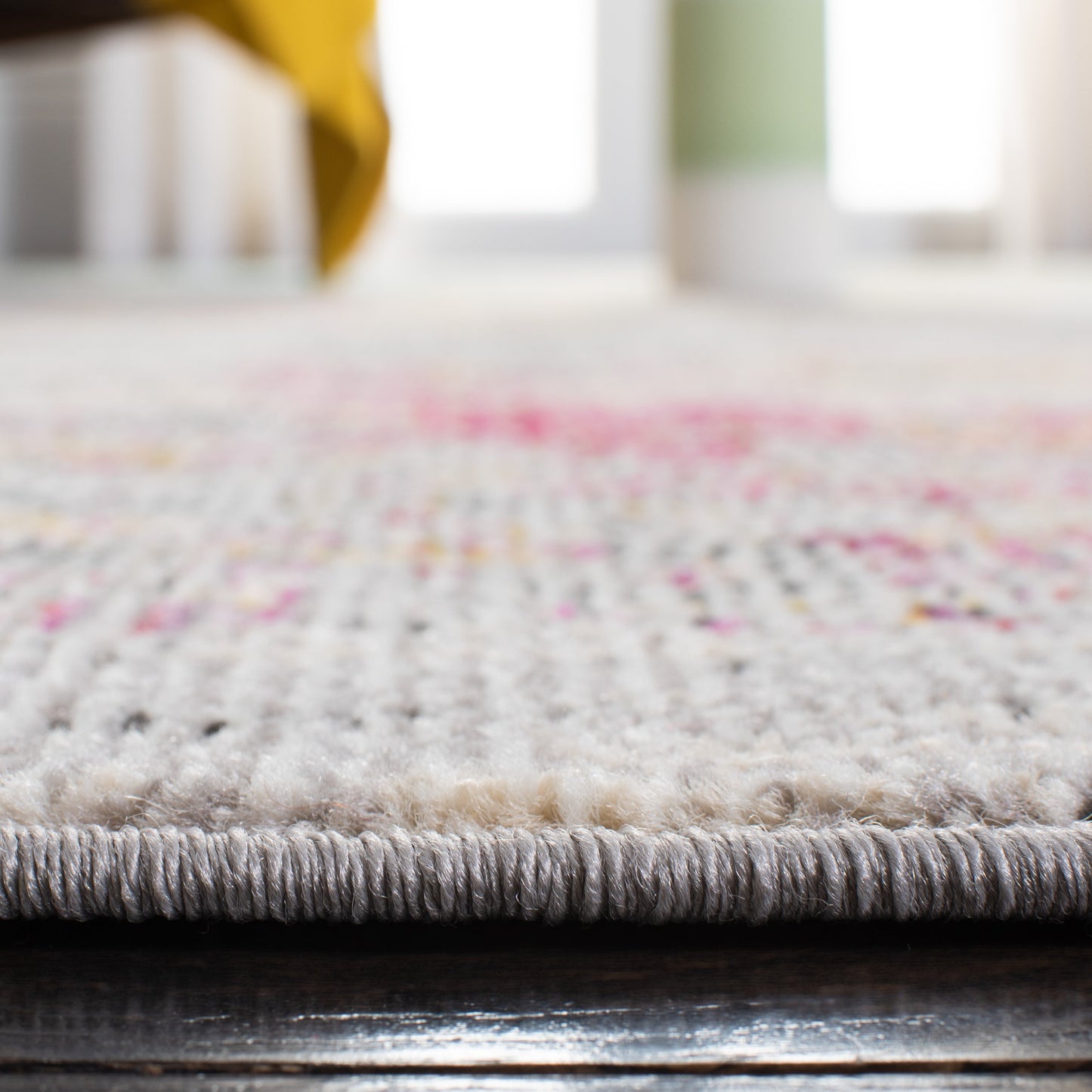 SAFAVIEH Madison Lawanda Modern Abstract Rug