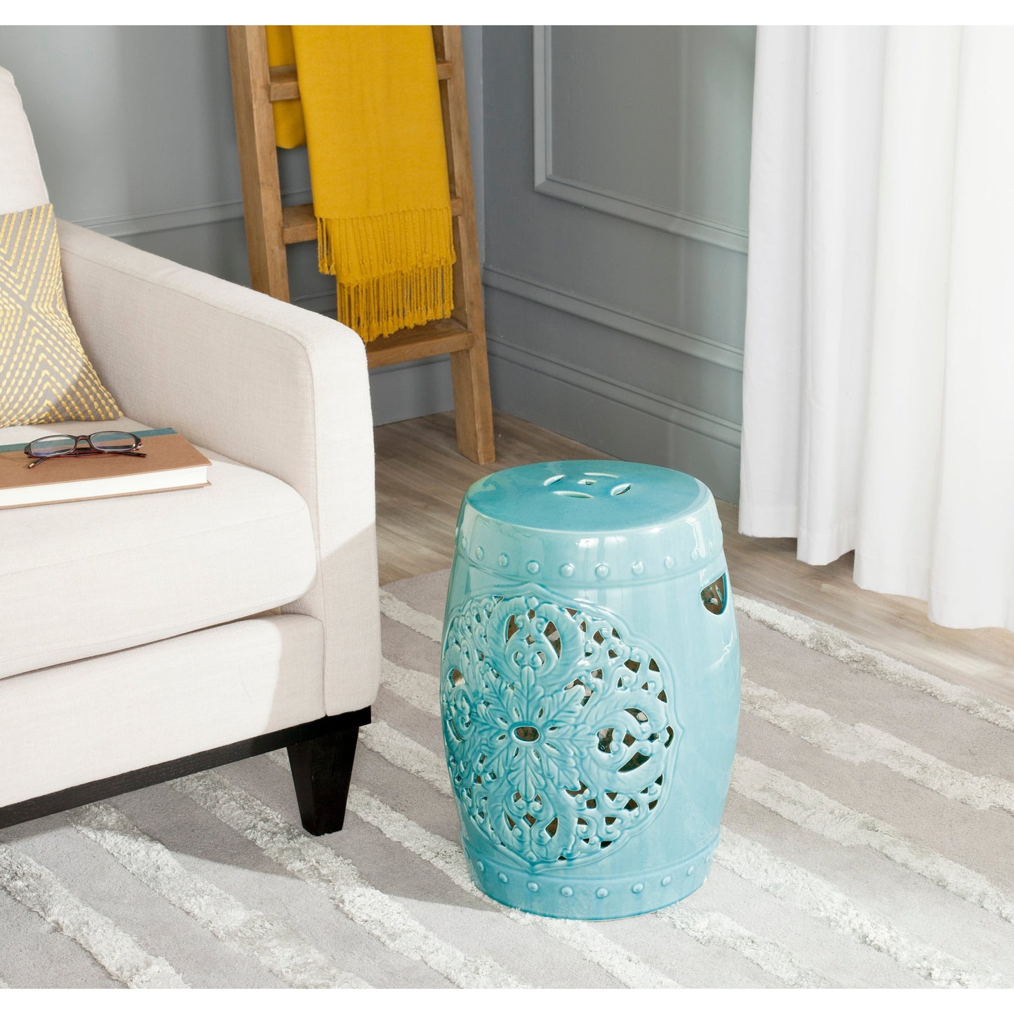 SAFAVIEH Sharareh Antique White Ceramic Decorative Garden Stool