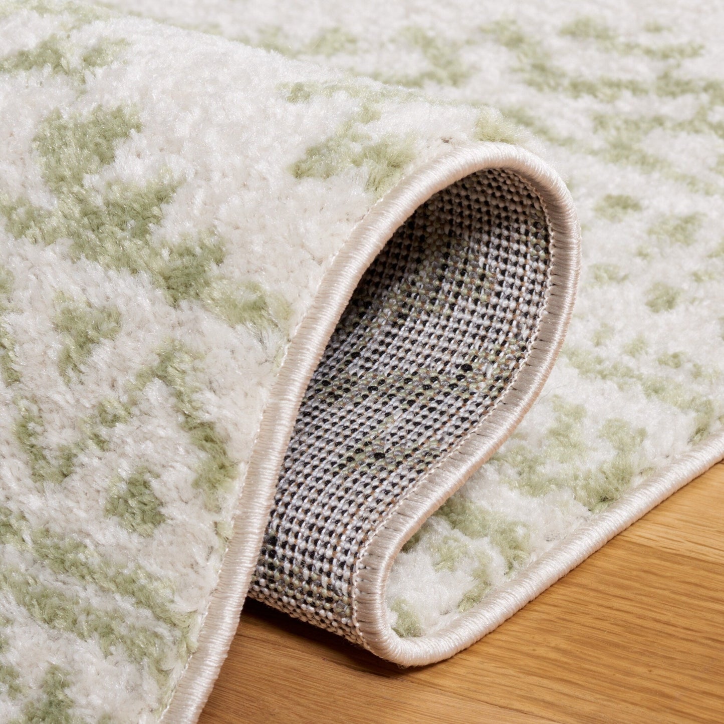 Tapis marocain bohème chic SAFAVIEH Tulum Vetuta