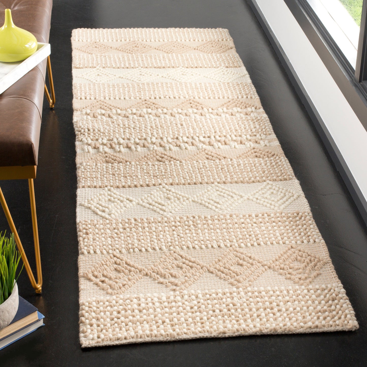 SAFAVIEH, Handmade Natura Paladia Wool Rug