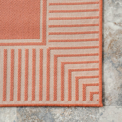 Tapis d'intérieur/extérieur classique à bordures Nuloom Leah
