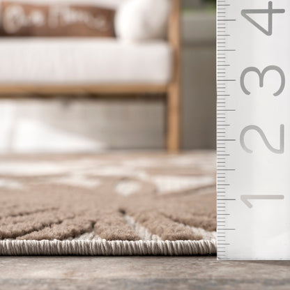 Tapis d'intérieur/extérieur à motif floral audacieux Nuloom Ronda